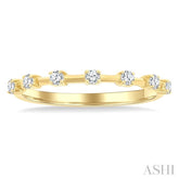 1/5 Ctw Round Cut Diamond Fashion Band in 10K Yellow Gold